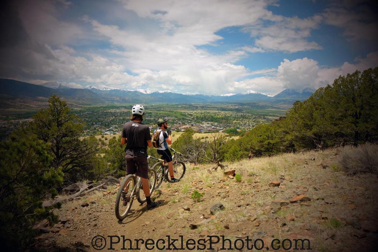 Mid-Century Modern Escape Hikingbiking Nearby! Villa Salida Exterior photo