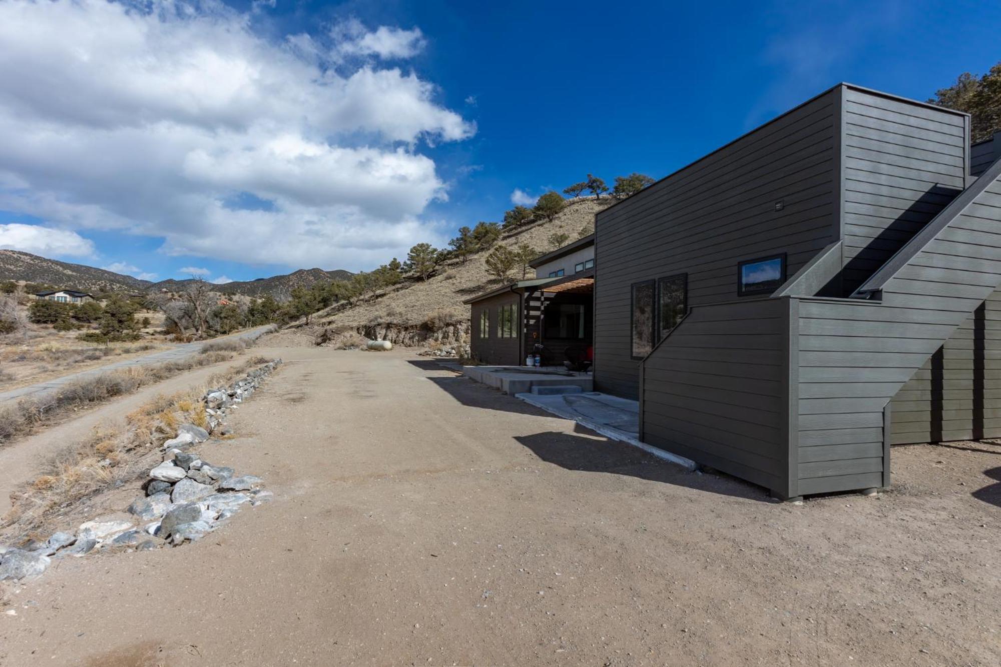 Mid-Century Modern Escape Hikingbiking Nearby! Villa Salida Exterior photo