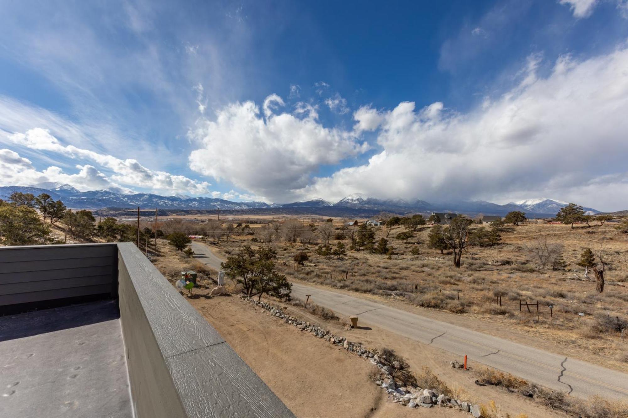 Mid-Century Modern Escape Hikingbiking Nearby! Villa Salida Exterior photo